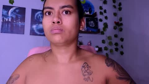 Snapshot of macey_hairy chatting on October 14, 10:16 am Macey Elliot Modelo Independiente online show from October 14, 10:16 am