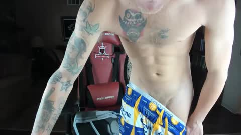 Snapshot of machinecumkelly69 chatting on February 23, 2:29 am machinecumkelly69 online show from February 23, 2:29 am