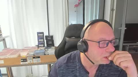 Andy online show from February 13, 4:14 pm