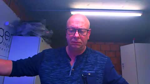 Andy online show from March 28, 6:18 pm