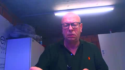 Andy online show from April 5, 3:20 pm