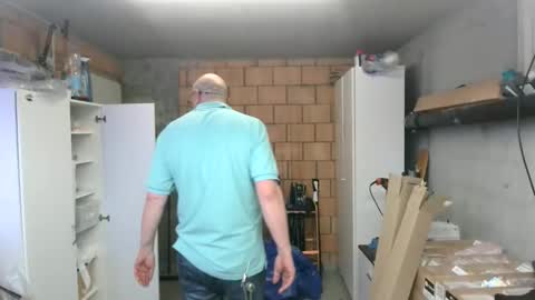 Andy online show from April 27, 7:01 pm