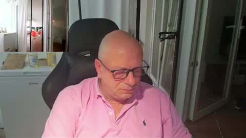 Andy online show from May 3, 4:51 am