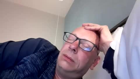 Andy online show from June 11, 1:49 am