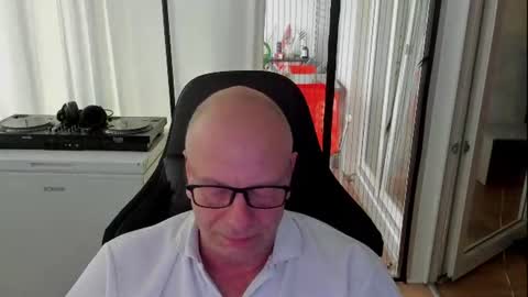 Andy online show from July 21, 6:32 pm