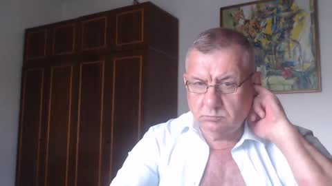 Macho online show from September 9, 3:22 pm