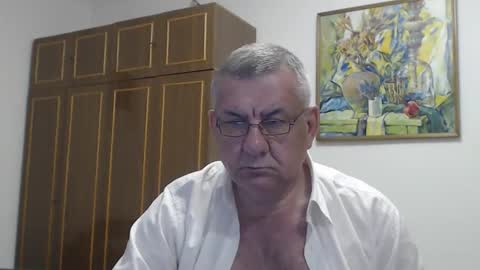 Macho online show from April 8, 6:19 pm