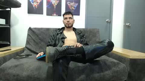 instagram mackdanielsx online show from September 8, 9:36 pm