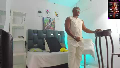 Snapshot of mackbig_dick2 chatting on July 19, 1:20 am MACKBIG DICK im a damn dominant I like ATMs INSTAGRAM Edwinaragonc online show from July 19, 1:20 am