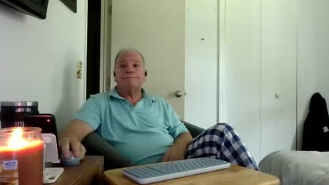mackdocc001 online show from August 5, 4:54 pm