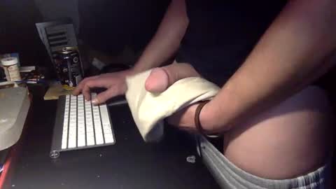 MacLowe online show from November 8, 9:31 am