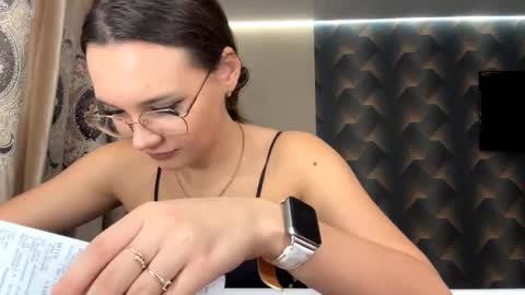 Snapshot of madalenesnedeger chatting on October 9, 2:26 pm Alexa online show from October 9, 2:26 pm