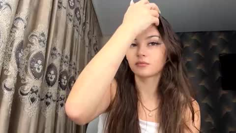 Snapshot of madalenesnedeger chatting on October 13, 3:12 pm Alexa online show from October 13, 3:12 pm
