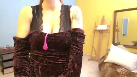 Madam Edgewood online show from July 15, 6:46 pm