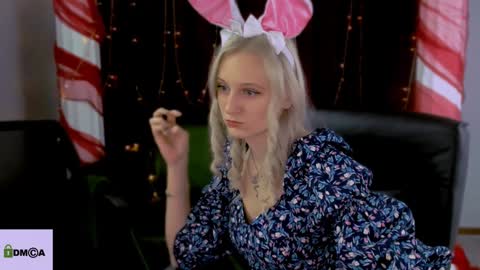 Ulis online show from December 23, 10:53 am