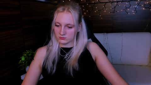 Ulis online show from January 30, 5:39 pm