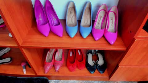 Snapshot of madameheels_ chatting on January 31, 7:51 pm Madame Carla online show from January 31, 7:51 pm