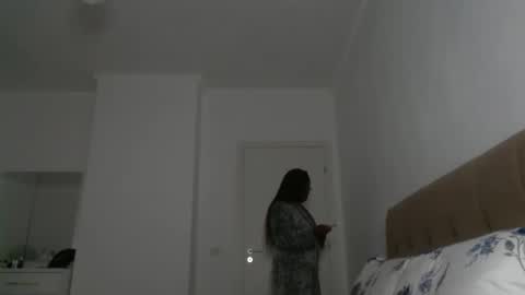 Snapshot of madamindigo chatting on January 12, 5:03 am YourMadamIndigo online show from January 12, 5:03 am