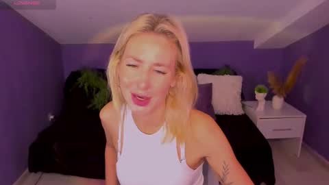 Evelyn online show from October 5, 6:23 am