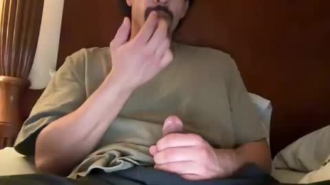 Snapshot of maddaewg101 chatting on February 28, 4:57 am maddaewg101 online show from February 28, 4:57 am