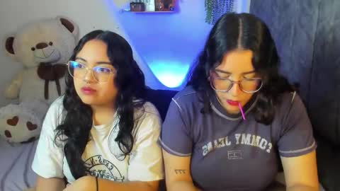 Maddie and Chelsea online show from November 28, 9:56 am