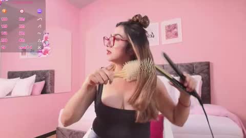 Maddie online show from November 14, 8:40 pm