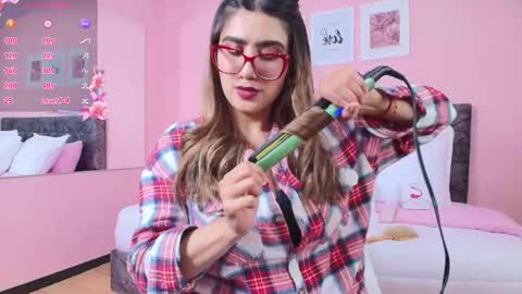 Maddie online show from November 27, 8:22 pm