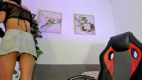 Snapshot of maddie_ray_ chatting on May 27, 11:29 am Maddie Ray online show from May 27, 11:29 am