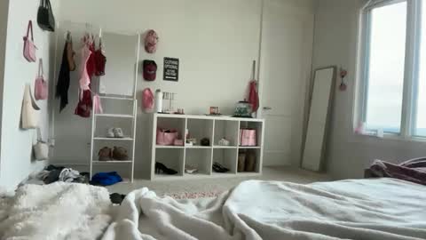 maddieblair1 online show from March 8, 11:52 pm