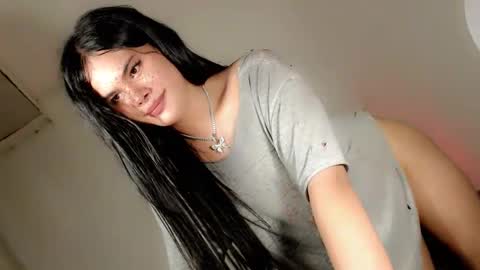 Snapshot of maddiejackson chatting on March 11, 6:53 am Im ZY DONT FORGET TO FOLLOW ME - online show from March 11, 6:53 am