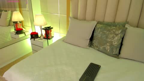    online show from February 23, 7:55 pm