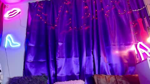 Miss Lust online show from April 19, 6:10 pm