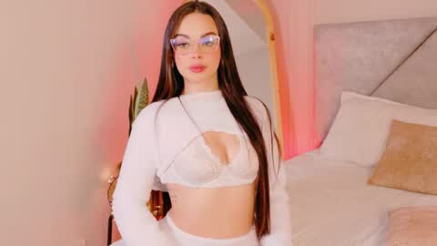 Maddison online show from April 20, 8:32 pm