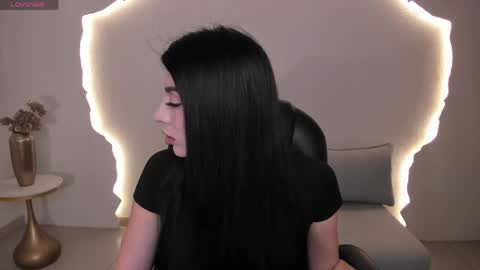 Maddison online show from June 9, 7:25 pm