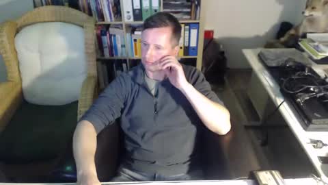 Snapshot of maddmax8 chatting on December 5, 6:11 pm Mad4You online show from December 5, 6:11 pm