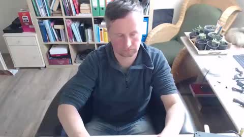 Snapshot of maddmax8 chatting on April 8, 12:27 pm Mad4You online show from April 8, 12:27 pm