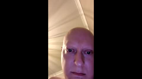 Snapshot of maddogg17 chatting on December 17, 5:52 pm maddogg17 online show from December 17, 5:52 pm