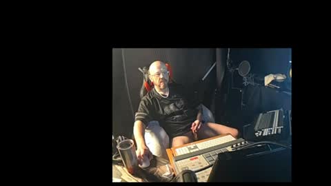 maddox840 online show from April 29, 5:22 am