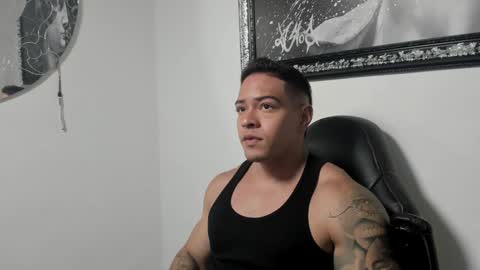 Snapshot of maddox_santana chatting on February 8, 12:28 am Maddox Santana online show from February 8, 12:28 am