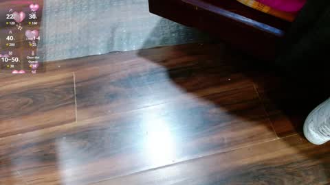 Snapshot of maddy_14 chatting on January 24, 12:20 pm Maddy UwU online show from January 24, 12:20 pm