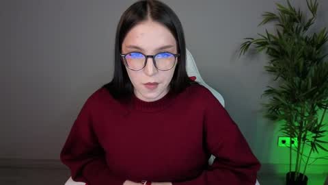 maddy_berry online show from March 27, 12:16 pm