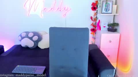 Maddy online show from April 28, 3:39 pm