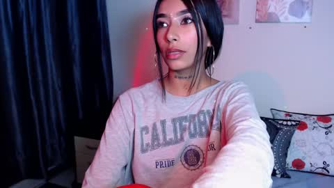 Snapshot of maddy_parker_ chatting on February 5, 9:36 am Maddy Parker online show from February 5, 9:36 am