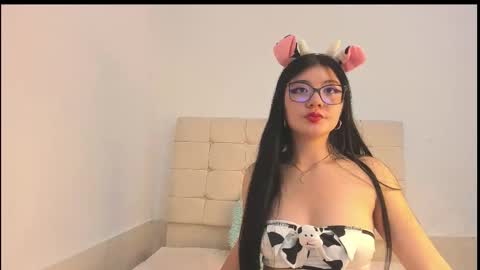 Snapshot of maddy_stone207 chatting on October 18, 2:18 pm maddy online show from October 18, 2:18 pm