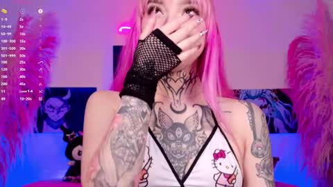 Snapshot of maddy_uwu chatting on September 10, 5:40 am maddy_uwu online show from September 10, 5:40 am