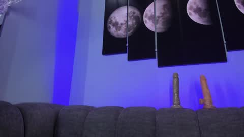 Snapshot of maddy_walker chatting on December 5, 2:31 am Maddy online show from December 5, 2:31 am