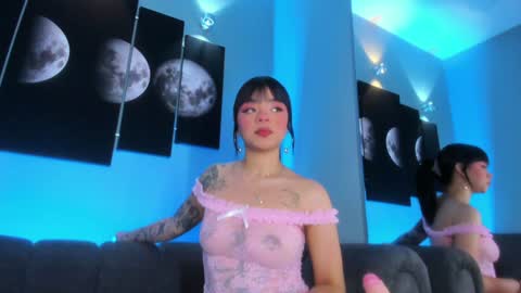 Snapshot of maddy_walker chatting on December 5, 8:11 pm Maddy online show from December 5, 8:11 pm