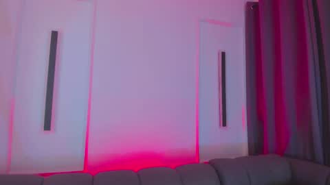 Snapshot of maddy_walker chatting on September 22, 8:22 pm Maddy online show from September 22, 8:22 pm