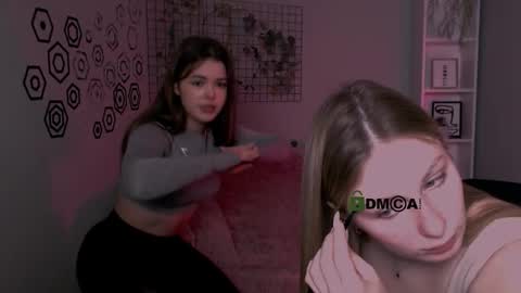 Snapshot of maddycats chatting on November 30, 10:52 am maddycats online show from November 30, 10:52 am