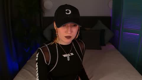 maddygarcia online show from October 14, 10:54 pm